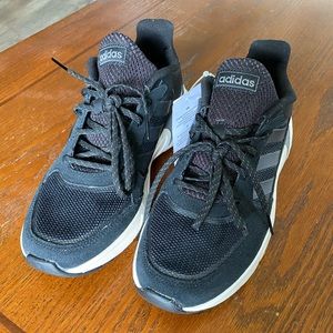 Adidas 90’s Valasion